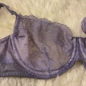 Brand new never worn Victoria’s Secret lace bra with rhinestones 32DD